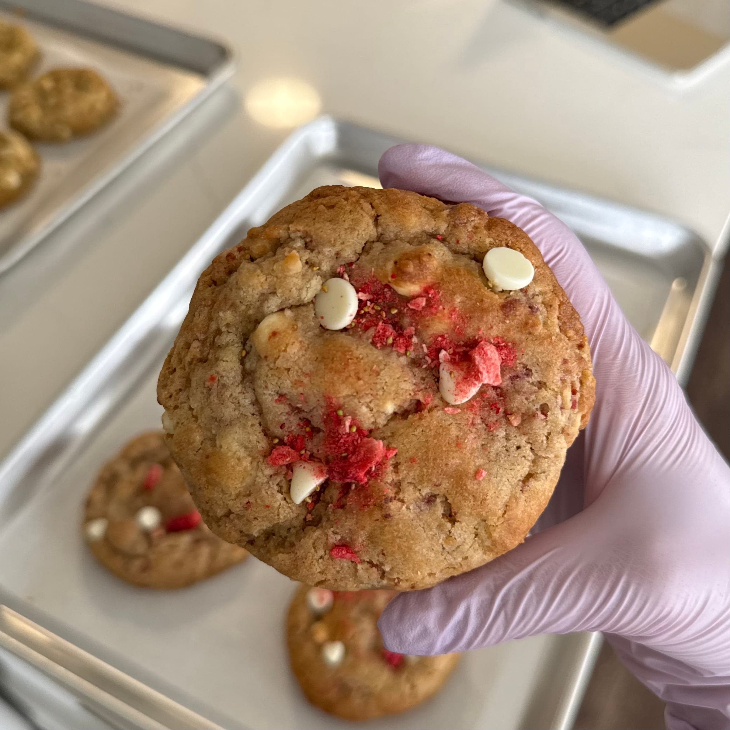 Strawberry Cream Shortcake Cookie 🍓 (creamy filling)