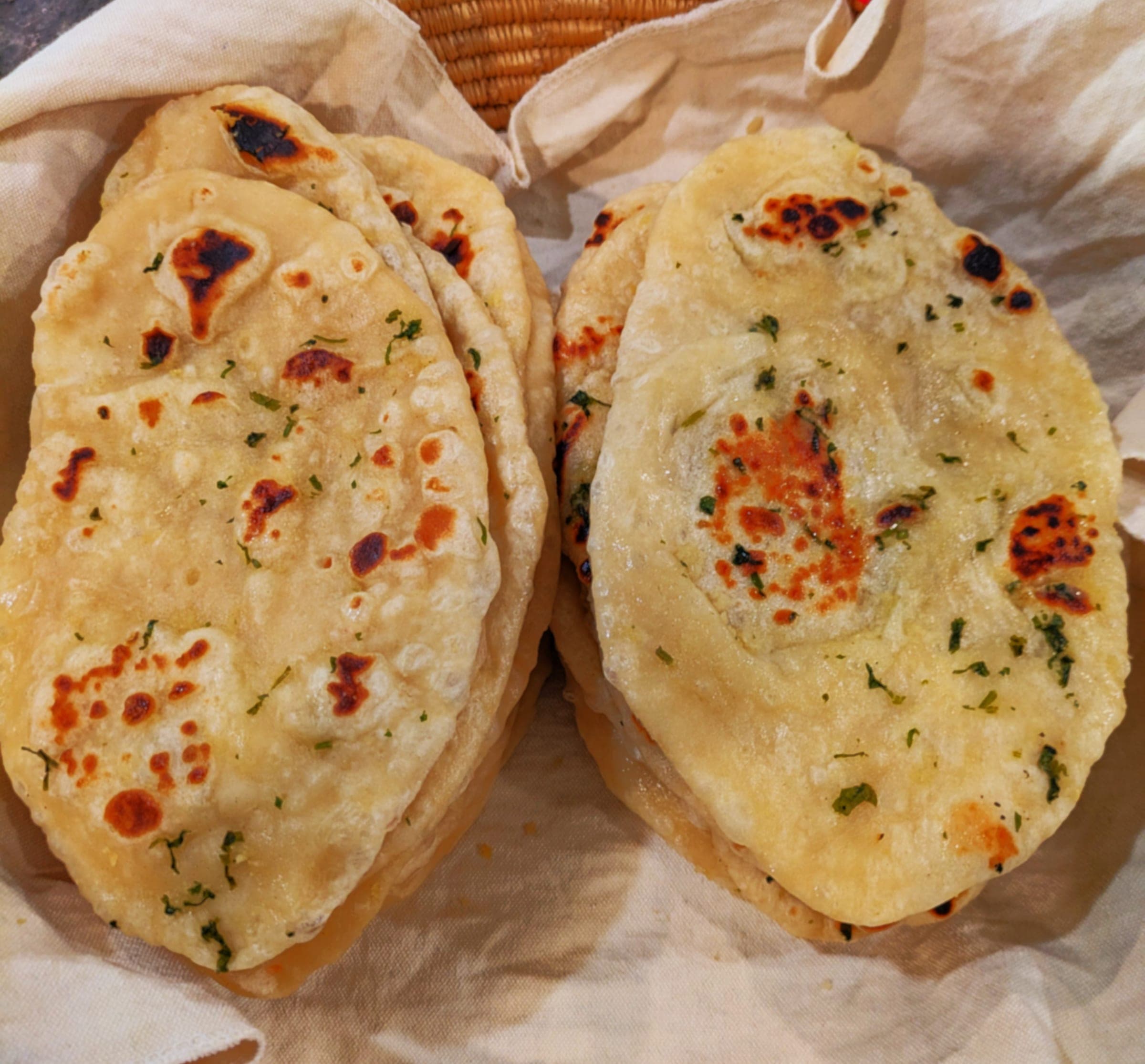 6 Garlic Naans sourdough based - 2