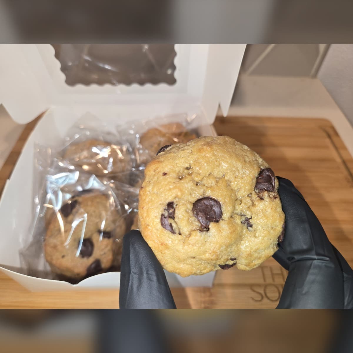 Vegan Sourdough Chocolate Chip Cookies (6 pack) photo