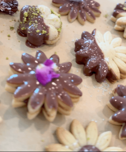 petit-four-image-0